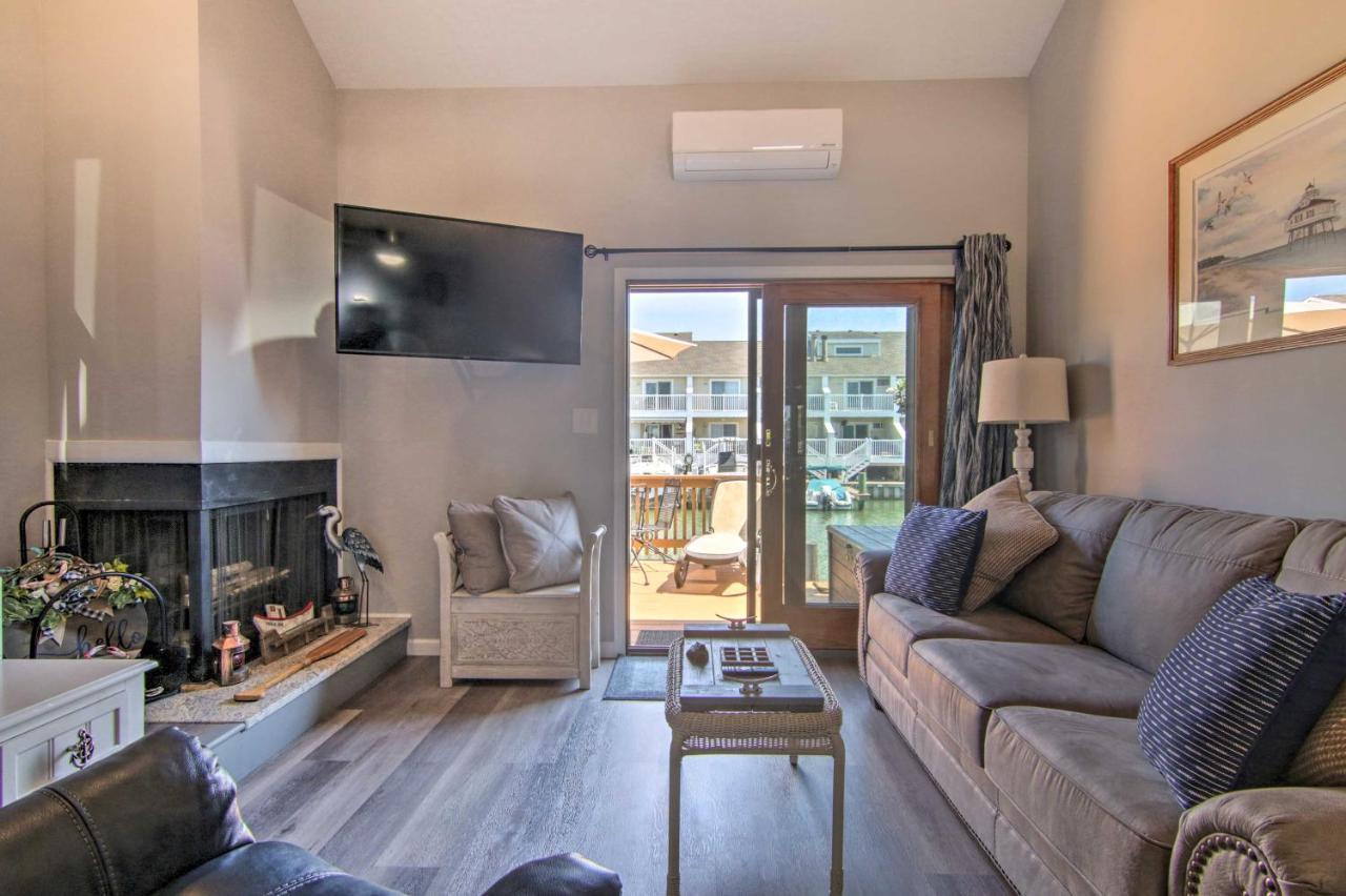 Airy Ocean City Condo On Canal Front With Deck! Exterior foto